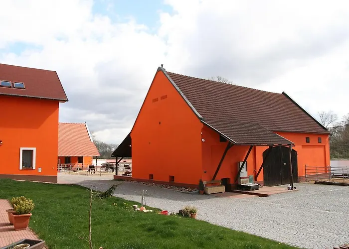 Podripska Farma Feriegård Roudnice nad Labem
