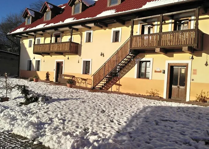 Podripska Farma Feriegård Roudnice nad Labem